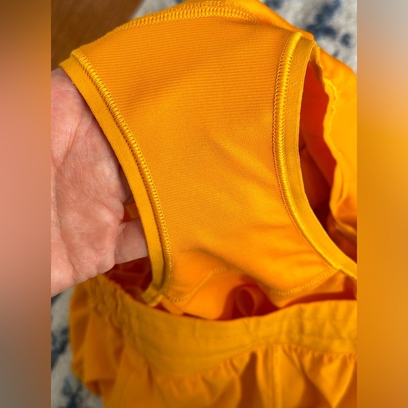 NWOT Lululemon Hotty Hot Short 2.5" - Picture 5 of 6